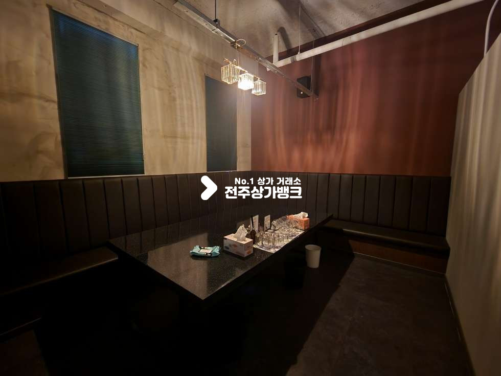 전북 전주완산구 효자동3가 JY 신시가지 위치좋은 빠상가 실면적 100평의 넒고 럭셔리한 빠상가 룸 9곳 대형 주방 완비 권리금협의가능 합니다. 월세 매물번호 13297 사진 10