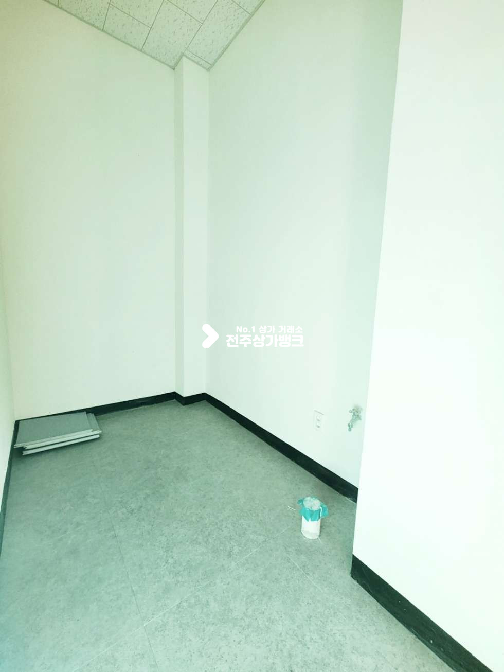 전북 전주완산구 효자동2가 A 효자동2가 사무실 천정층고높고 천정,바닥 공사 완료 즉시사용가능 월세 매물번호 13310 사진 7