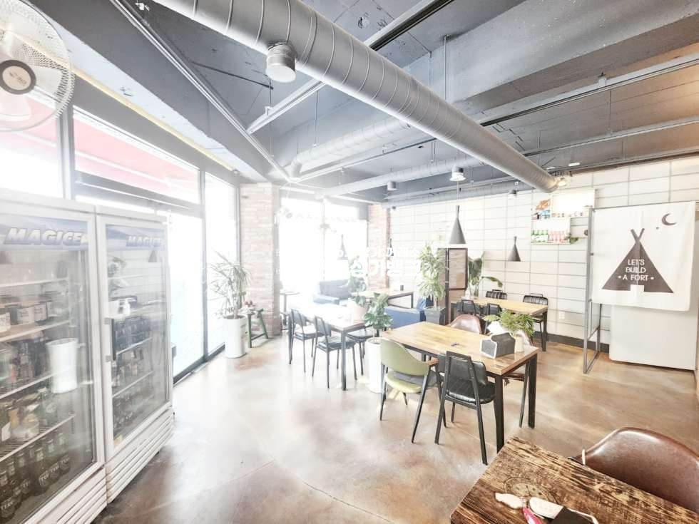전북 전주완산구 중화산동2가 JY 중화산동2가의 깔끔한 술집까페 인테리어 깔끔한곳 협의입주 가능합니다. 권리금협의가능 월세 매물번호 13350 사진 4