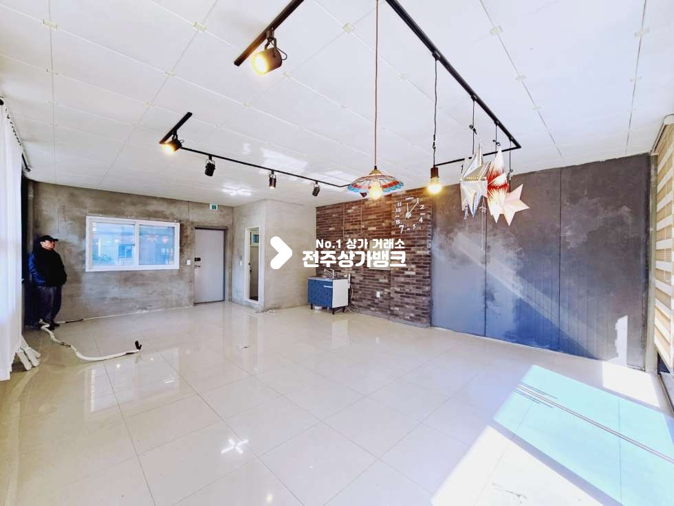 전북 전주완산구 중화산동2가 YU화산초부근●뷰티샵,사무실추천●화장실유●즉시입주가능● 월세 매물번호 13309 사진 1