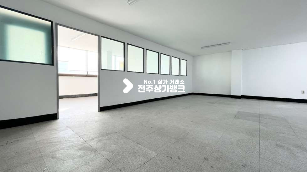 전북 전주완산구 중화산동2가 JH✧✧중산초✧✧메인거리✧✧2층단독✧✧40평대✧✧사무실추천✧✧탕비실✧✧베란다있음~~ 월세 매물번호 12147 사진 4