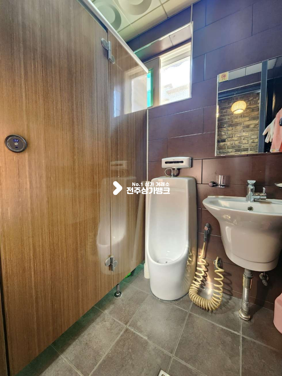 전북 전주완산구 효자동2가 JY 인테리어 잘되어있는 찻집 양도 양수 일반음식점으로도 이용가능 업종변경가능 ! 협의입주가능합니다. 월세 매물번호 13427 사진 10
