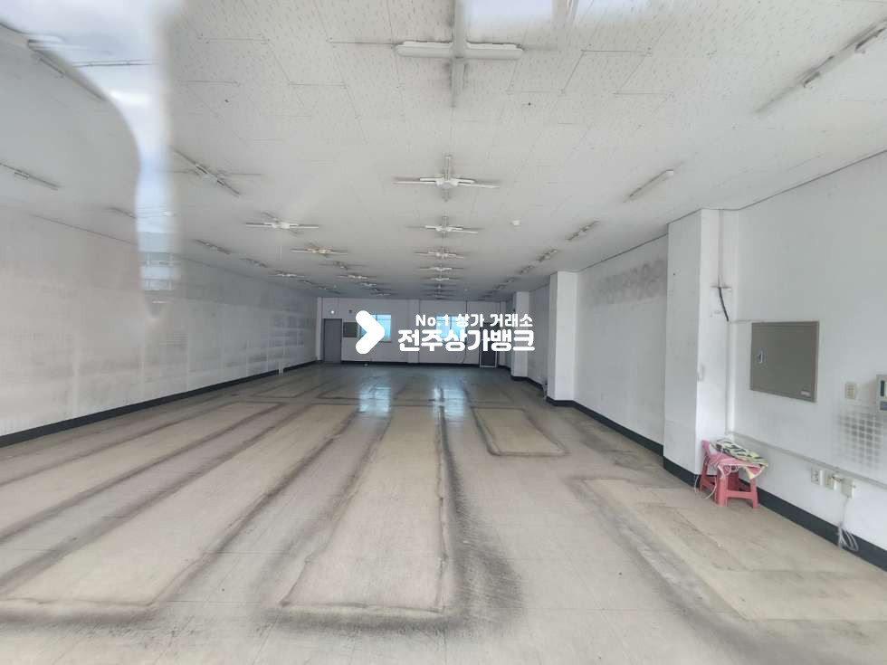 전북 전주덕진구 인후동1가 KB♠아중리역세권!매인대로변!♠1층54평♠모든업종! 추천 월세 매물번호 13435 사진 4