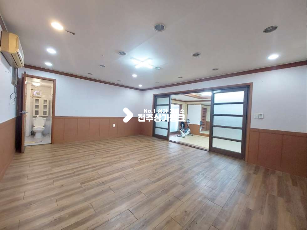 전북 전주덕진구 인후동2가 KB♠인후동넓은평수!저렴한월세♠1층30평♠음식점.사무실 추천 월세 매물번호 13442 사진 9