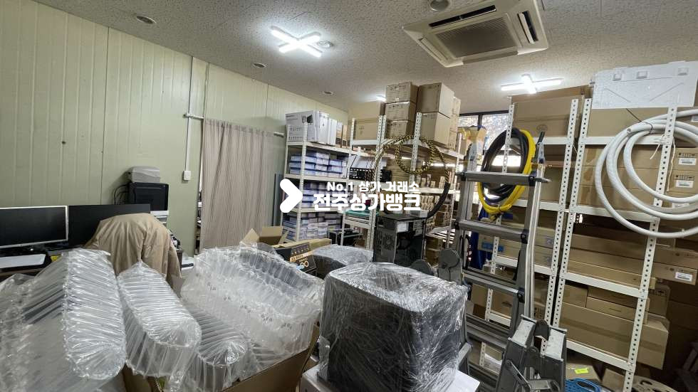 전북 전주완산구 효자동2가 JH✔효자동✔호제앞✔대로변모서리✔50평대✔베이커리,카페✔추천상가✔월세조정가능 월세 매물번호 13445 사진 16