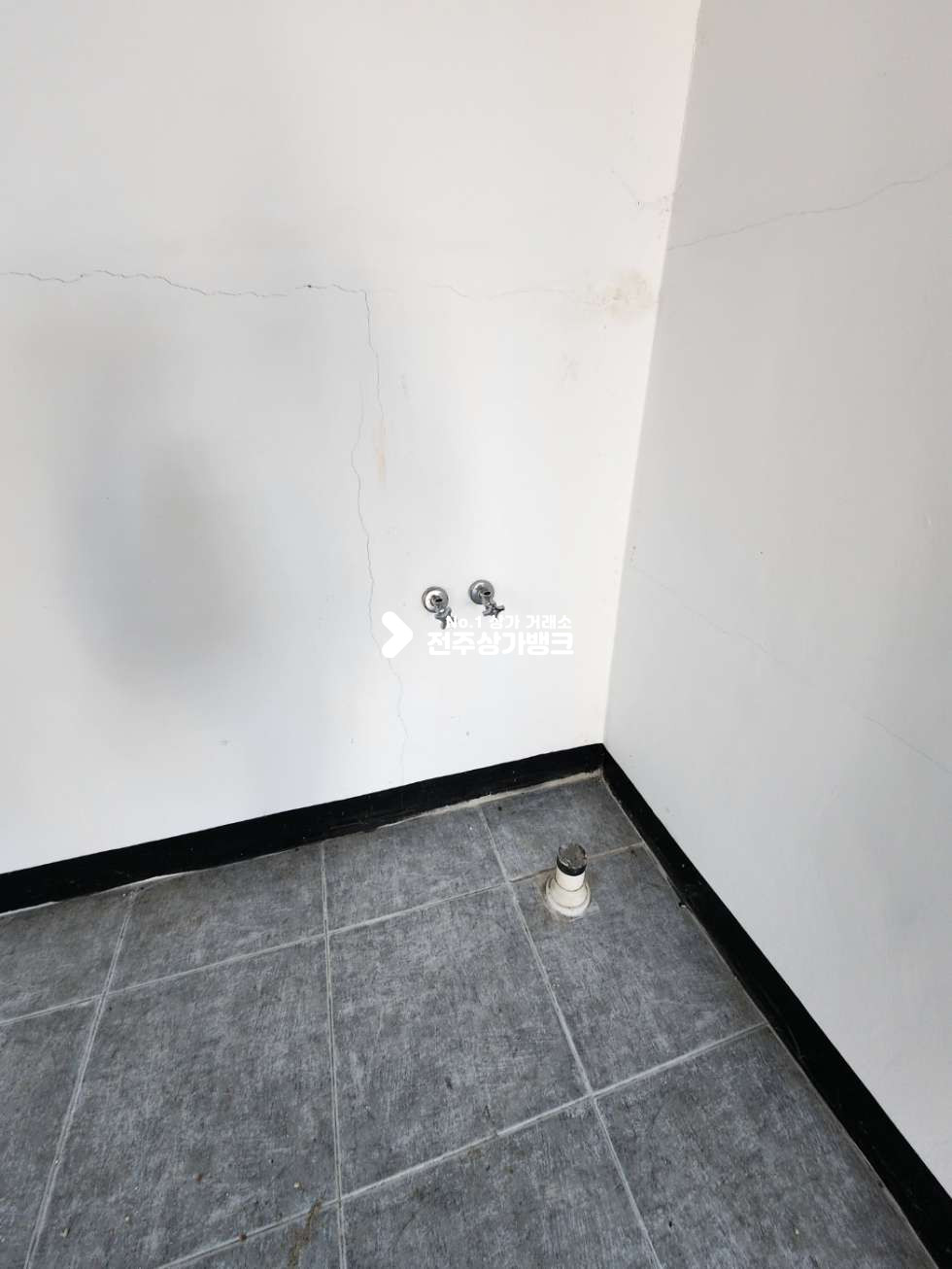 전북 전주완산구 효자동1가 효자동1가 1층넒은 상가 즉시입주 가능합니다. 월세 매물번호 12413 사진 7