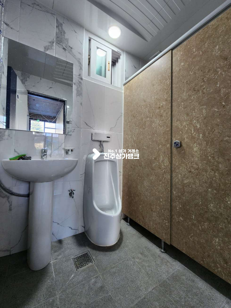 전북 전주완산구 효자동1가 효자동1가 1층넒은 상가 즉시입주 가능합니다. 월세 매물번호 12413 사진 9