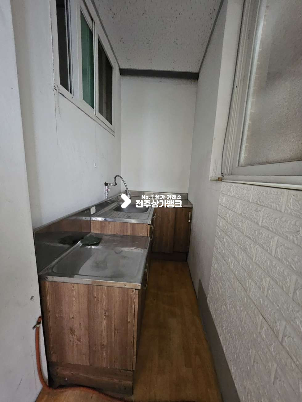 전북 전주덕진구 인후동1가 룸1개//베란다//싱크대//엘리베이터//바닥 카펫트 월세 매물번호 13458 사진 7