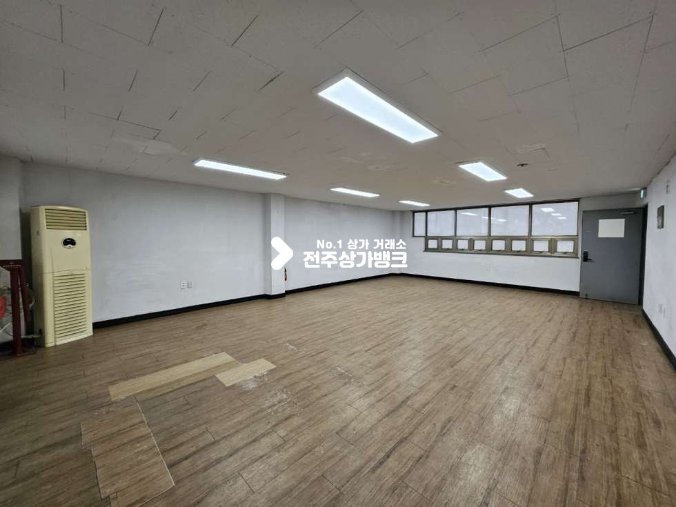 전북 전주덕진구 인후동1가 22평에 저렴한 임대료//에어컨//싱크대 설치//천정 엘이디 조명 월세 매물번호 13460 사진 4