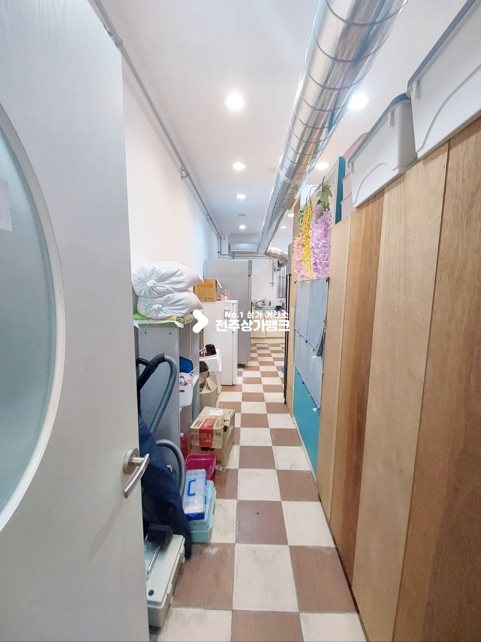 전북 전주완산구 효자동3가 KB♠문학초부근.메인상가.♠1층17평♠분식집.꼬치집.영업바로가능.추천P500협의가능 월세 매물번호 13465 사진 4