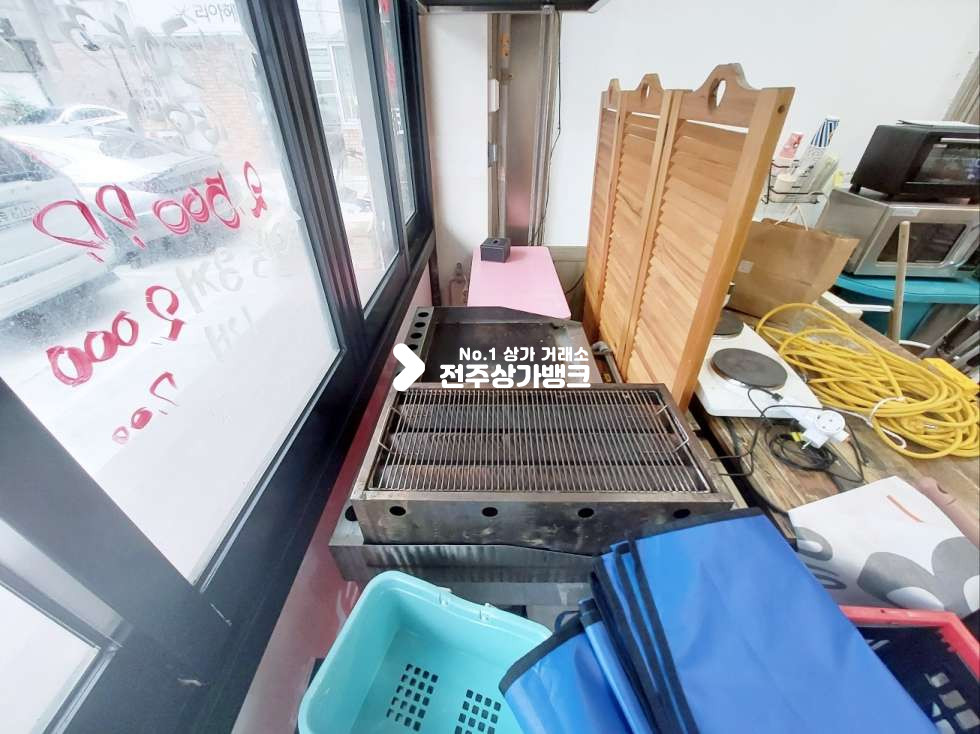 전북 전주완산구 효자동3가 KB♠문학초부근.메인상가.♠1층17평♠분식집.꼬치집.영업바로가능.추천P500협의가능 월세 매물번호 13465 사진 6