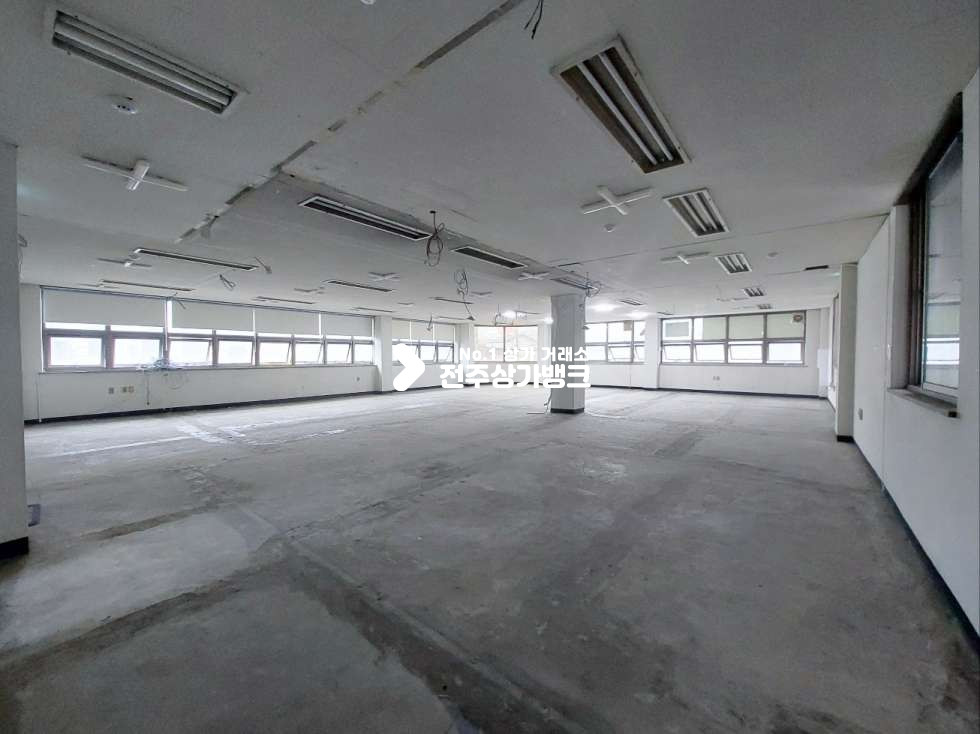 전북 전주덕진구 덕진동1가 KB♠구법원근처♠2층60평♠,사무실 추천 월세 매물번호 13502 사진 1
