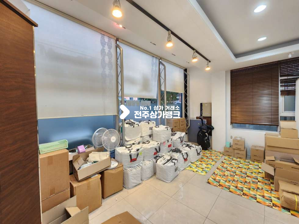 전북 전주완산구 중화산동2가 JY 넒은 평수 인테리어 깔끔한 저렴한 권리금 상가 미용,사무실등 강력추천 월세 매물번호 13494 사진 1