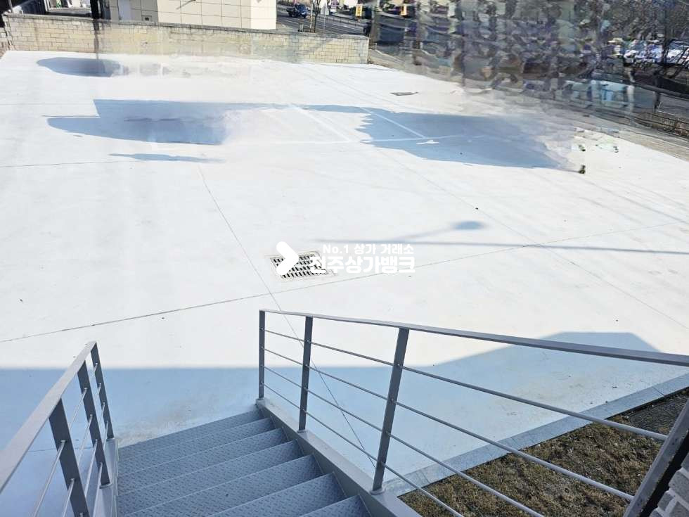 전북 전주덕진구 송천동2가 ★S 송천동 신축상가 테라스 주차장확보 내부천장바닥인대인과 상호협의가능 ★ 월세 매물번호 13561 사진 7