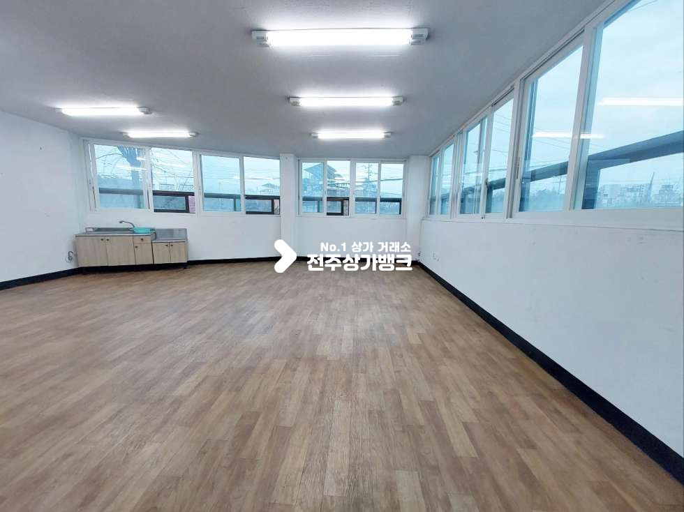 전북 전주덕진구 덕진동2가 KB♠21세기병원근처.저렴한월세♠2층18평♠,공방,사무실 추천 월세 매물번호 13575 사진 1