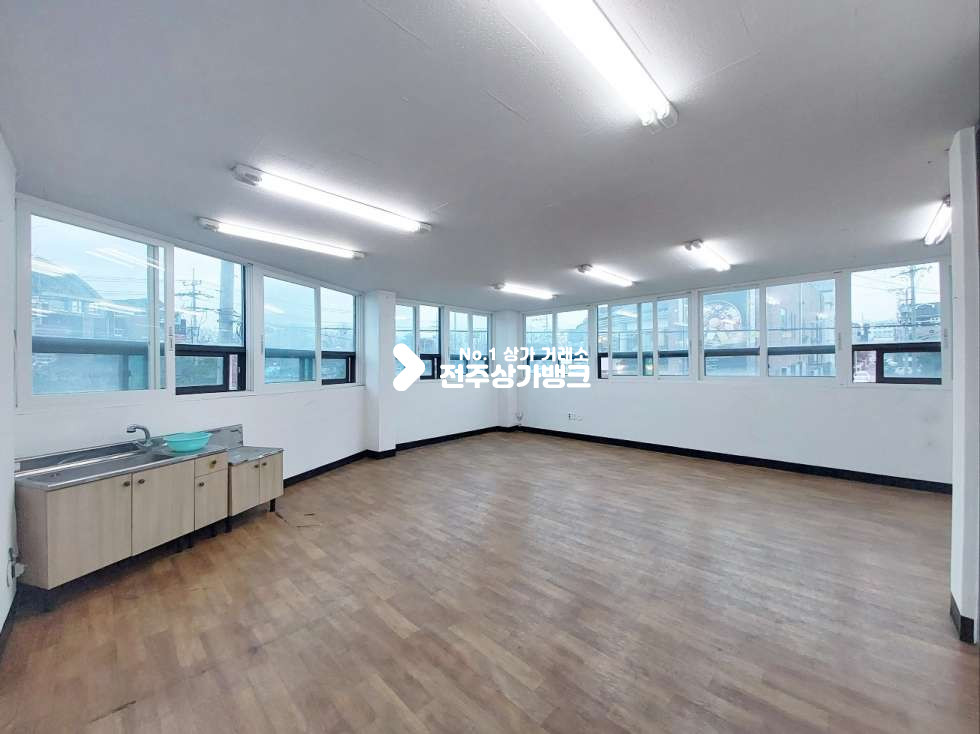 전북 전주덕진구 덕진동2가 KB♠21세기병원근처.저렴한월세♠2층18평♠,공방,사무실 추천 월세 매물번호 13575 사진 3