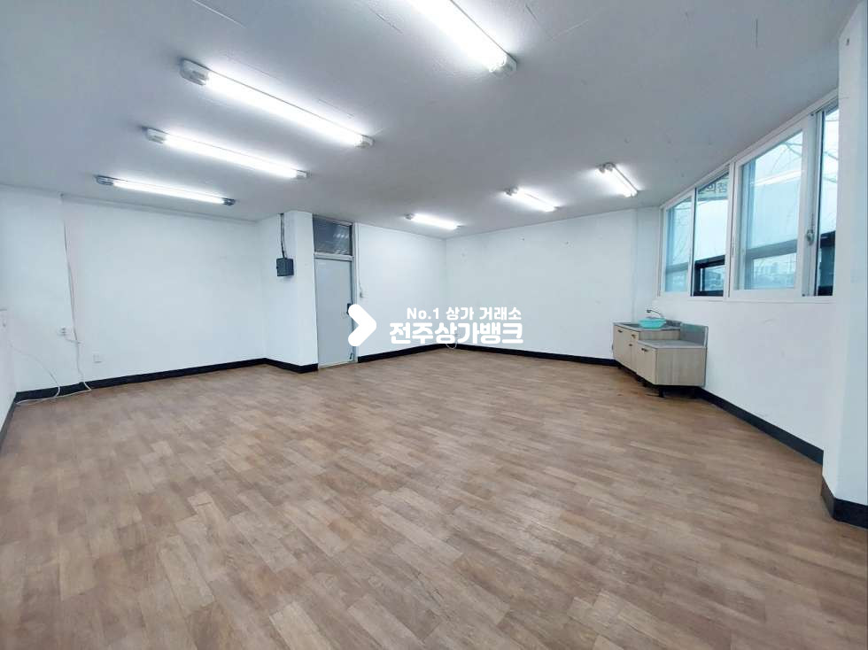전북 전주덕진구 덕진동2가 KB♠21세기병원근처.저렴한월세♠2층18평♠,공방,사무실 추천 월세 매물번호 13575 사진 4