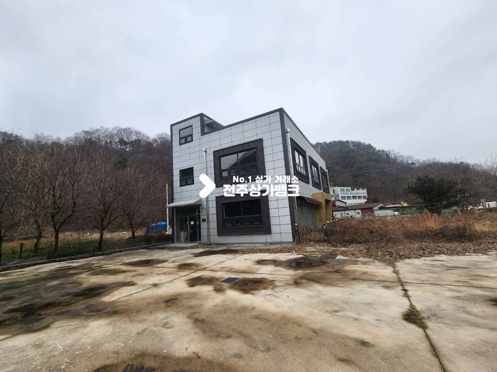 전북 전주완산구 색장동 JY 상관IC 와 가까운 3동 창고 임대 개별 창고임대도 가능 / 1동(창고동),2동(냉장창고),3동(사무동) / 즉시입주 가능 월세 매물번호 13592 사진 3