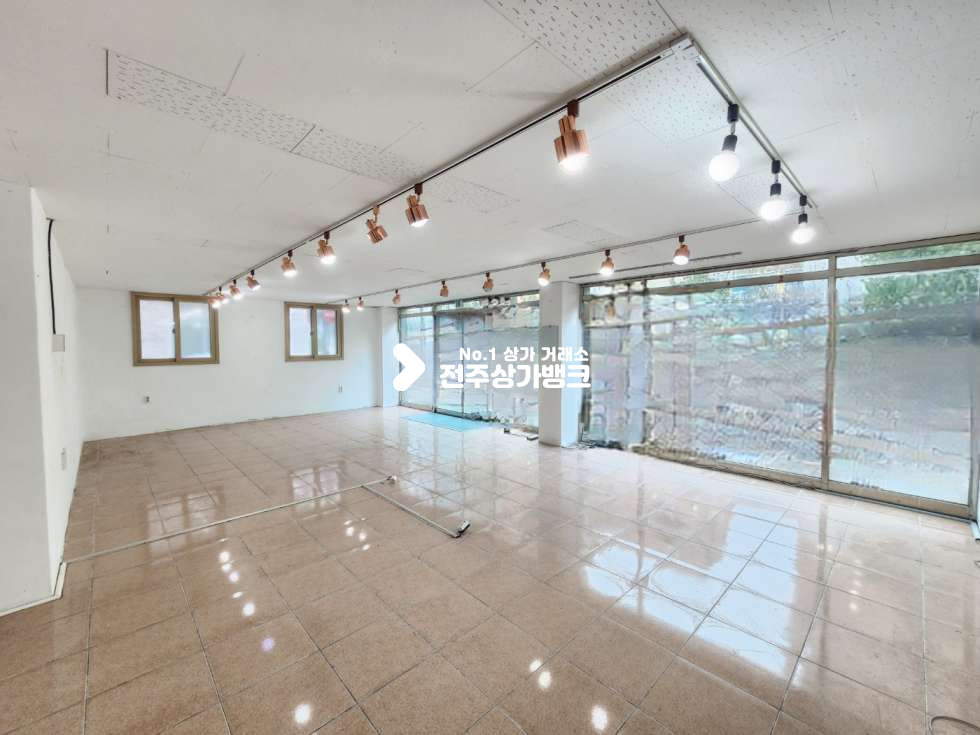 전북 전주완산구 효자동3가 ★S 효자동 학교앞 상가 추천★ 월세 매물번호 13581 사진 2