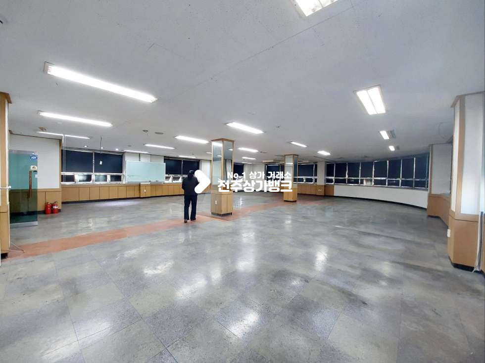 전북 전주완산구 중화산동2가 KB♠중화산동백제로메인도로♠4층80♠학원.휘트니스,사무실. 추천 월세 매물번호 13603 사진 1