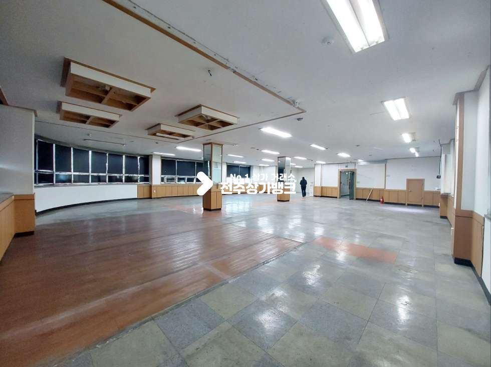 전북 전주완산구 중화산동2가 KB♠중화산동백제로메인도로♠4층80♠학원.휘트니스,사무실. 추천 월세 매물번호 13603 사진 3