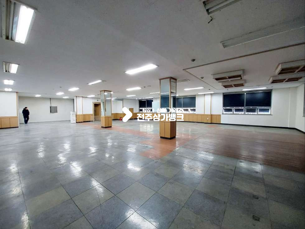 전북 전주완산구 중화산동2가 KB♠중화산동백제로메인도로♠4층80♠학원.휘트니스,사무실. 추천 월세 매물번호 13603 사진 4