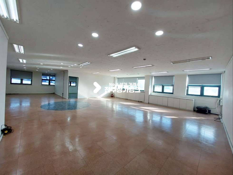 전북 전주완산구 중화산동2가 KB♠중화산동백재로메인도로♠5층83평♠학원.휘트니스,사무실 추천 월세 매물번호 13601 사진 2