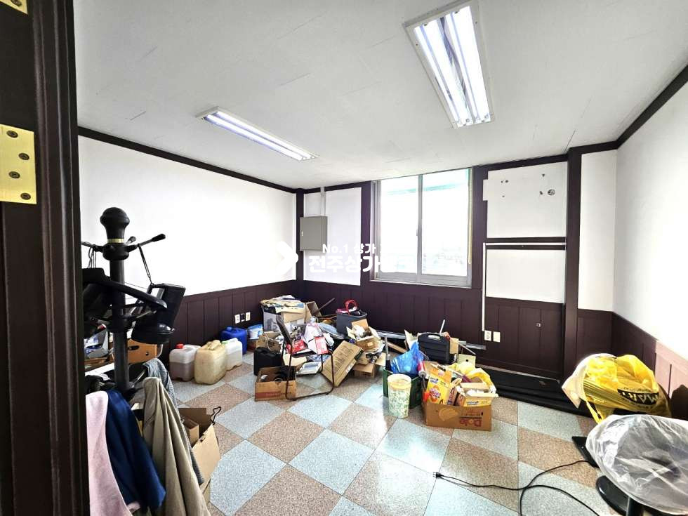 전북 전주완산구 서신동 엘베있는 5층 깨끗한 사무실//룸 분리 월세 매물번호 13629 사진 5