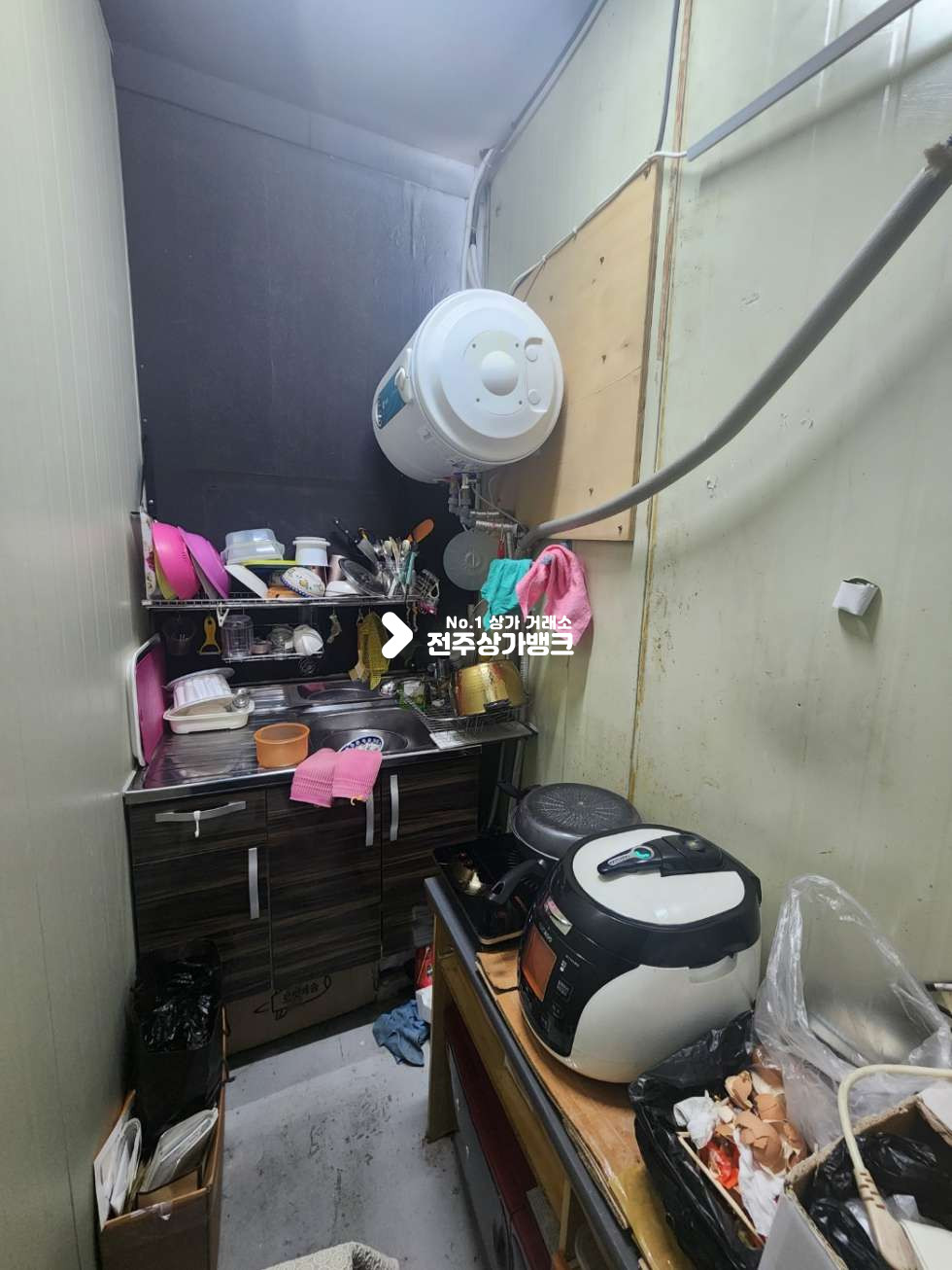 전북 전주완산구 효자동3가 JY 시설 잘되어있는 염색방 양도양수 가격협의 가능 내부 사용가능한 룸 1곳있음 월세 매물번호 13640 사진 11