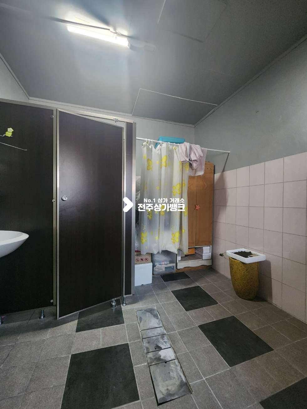 전북 전주완산구 효자동3가 JY 시설 잘되어있는 염색방 양도양수 가격협의 가능 내부 사용가능한 룸 1곳있음 월세 매물번호 13640 사진 13