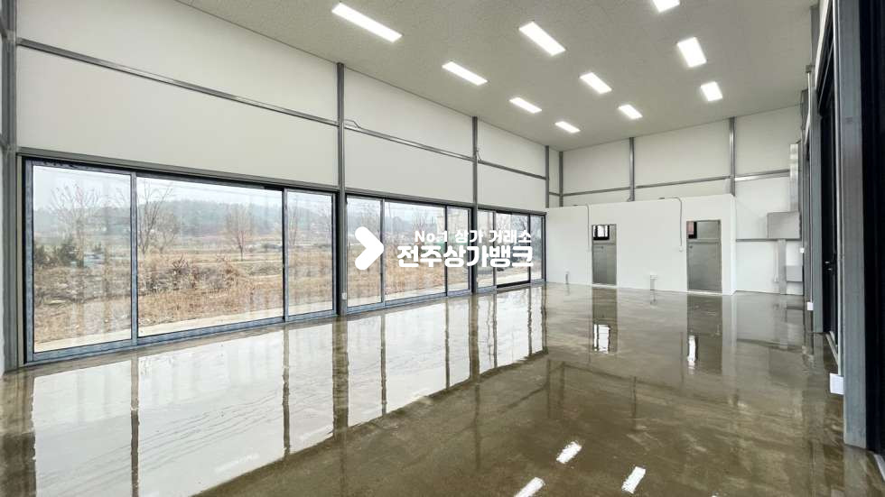 전북 전주완산구 효자동2가 JH✅위치좋은✅신축,첫입주✅층고높은✅폴딩도어된상가✅차동차업✅음식점✅강추~~✅가격 조절 해주신답니다~ 월세 매물번호 13645 사진 2