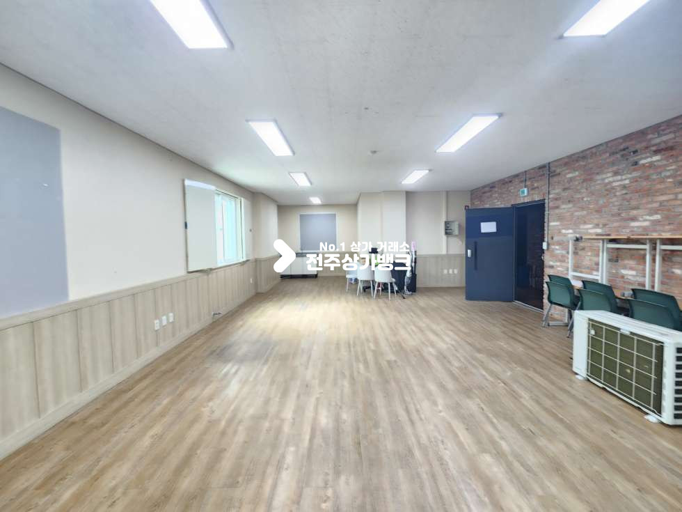 전북 전주완산구 효자동2가 ★S효자동 2층 인테리어 완비 사무실,학원등등 추천★ 월세 매물번호 13656 사진 2