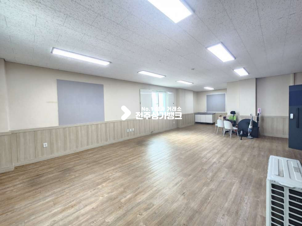 전북 전주완산구 효자동2가 ★S효자동 2층 인테리어 완비 사무실,학원등등 추천★ 월세 매물번호 13656 사진 7