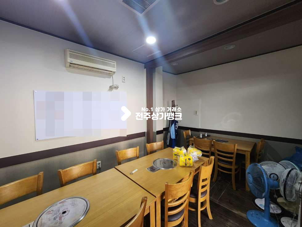 전북 전주완산구 서신동 JY 서신동먹자골목내위치 유동인구 많으며 독채로 사용가능한 음식점 양도양수 즉시 입주 가능합니다. 월세 매물번호 13674 사진 9