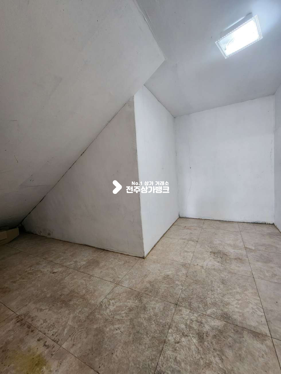 전북 전주완산구 효자동2가 JY 내부인테리어 깔끔하고 월세 저렴한 상가 즉시입주 가능합니다. 월세 매물번호 13677 사진 7