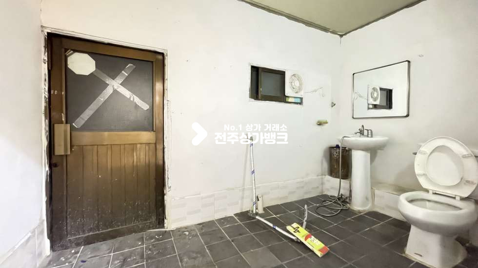 전북 전주완산구 효자동1가 JH✧✧ 효자동1가✧✧상산고인근✧✧저렴한상가✧✧사무실,창고✧✧적극추천✧✧ 월세 매물번호 13680 사진 8