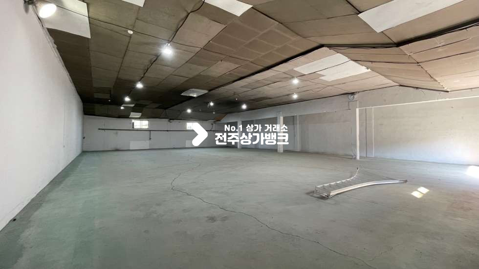 전북 전주덕진구 팔복동1가 JH✅팔복동✅150평✅지게차,1톤차량출입가능한✅공장,창고✅적극추천~ 월세 매물번호 13694 사진 1