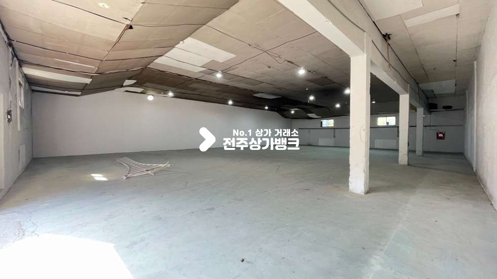 전북 전주덕진구 팔복동1가 JH✅팔복동✅150평✅지게차,1톤차량출입가능한✅공장,창고✅적극추천~ 월세 매물번호 13694 사진 3