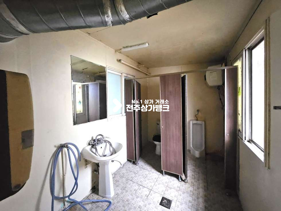 전북 전주덕진구 인후동1가 아중리 //전용주차1대//20평//주방설비//후드//내부화장실 월세 매물번호 13695 사진 10