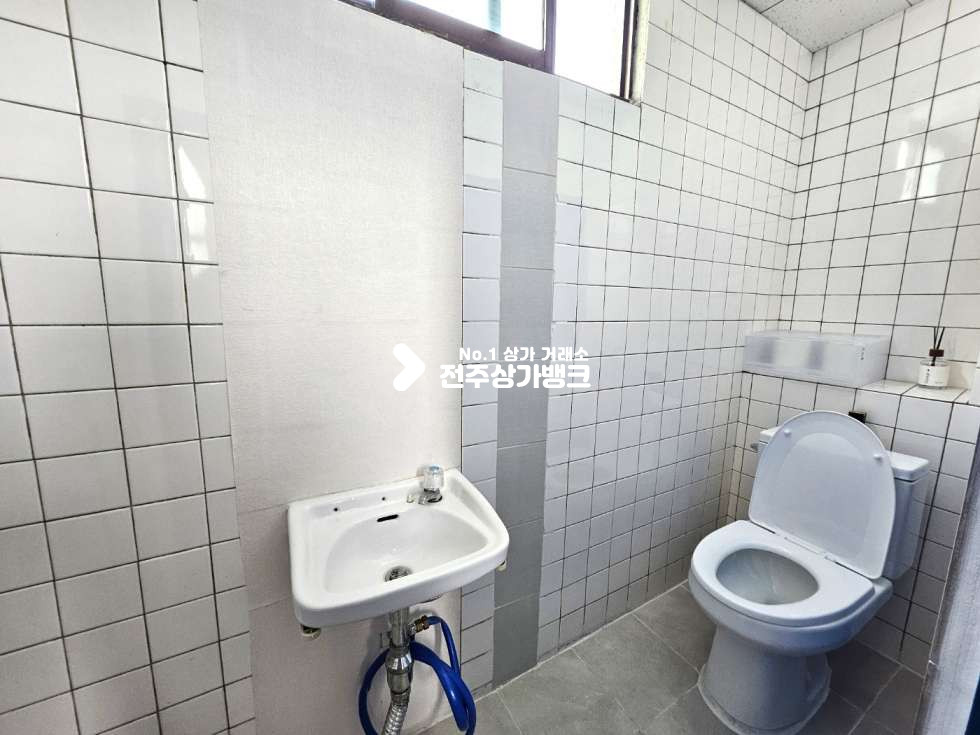 전북 전주덕진구 진북동 천변조망//옥상사용가능//40평대 저렴한 상가 월세 매물번호 13612 사진 7