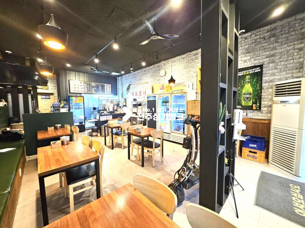 전북 전주완산구 평화동2가 평화동 메인 상권 성업중인 치킨집 양도합니다. 월세 매물번호 13568 사진 1