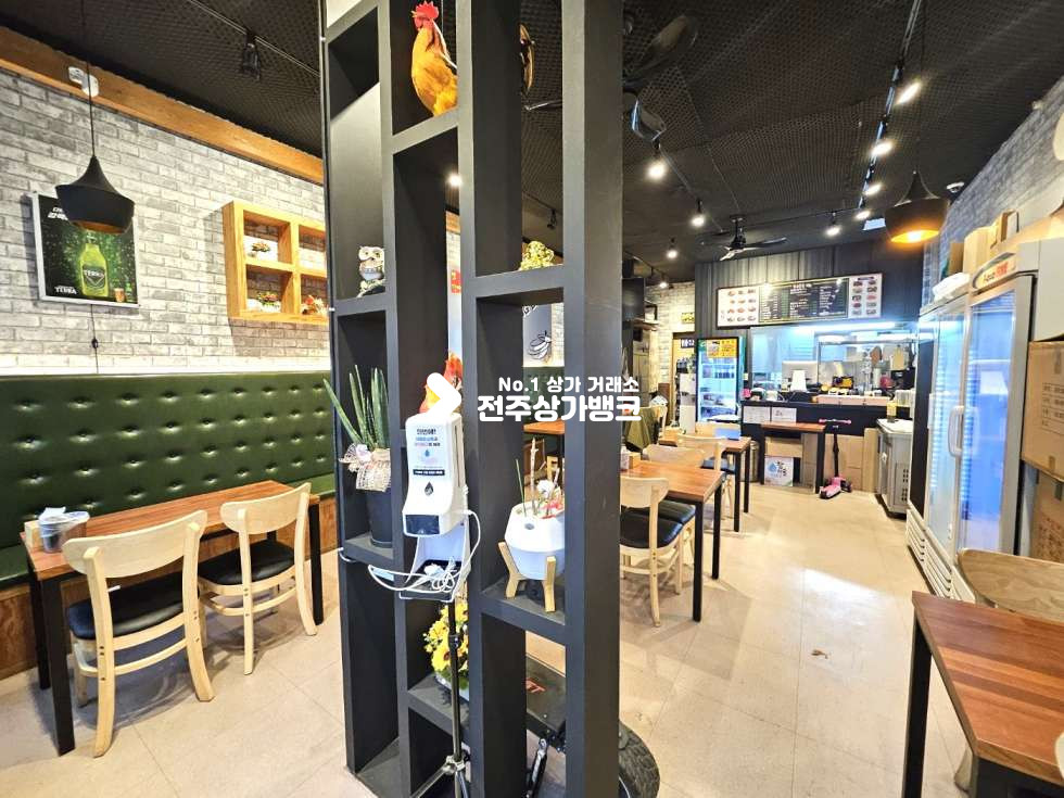전북 전주완산구 평화동2가 평화동 메인 상권 성업중인 치킨집 양도합니다. 월세 매물번호 13568 사진 3