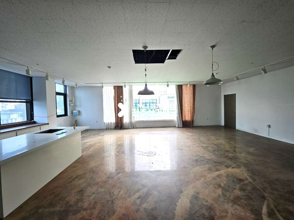 전북 전주완산구 삼천동1가 삼천동 테라스 면적만 60평 보너스 월세 매물번호 13512 사진 3