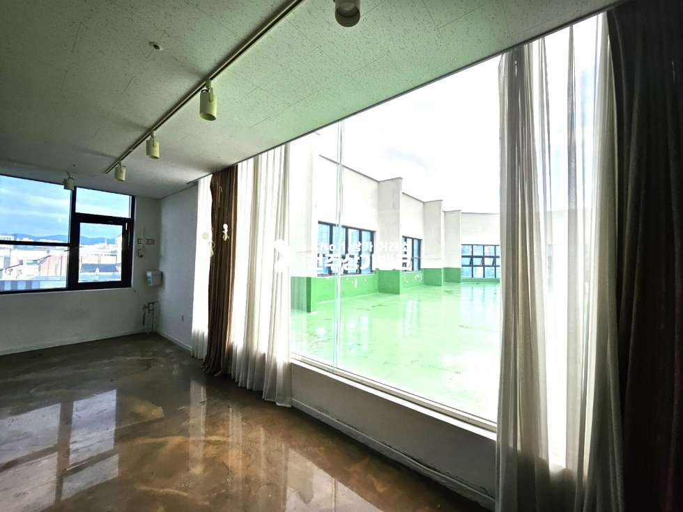 전북 전주완산구 삼천동1가 삼천동 테라스 면적만 60평 보너스 월세 매물번호 13512 사진 7