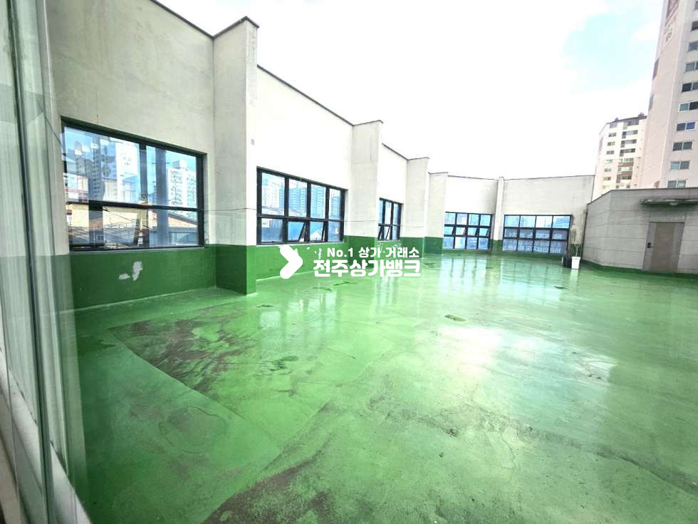 전북 전주완산구 삼천동1가 삼천동 테라스 면적만 60평 보너스 월세 매물번호 13512 사진 9