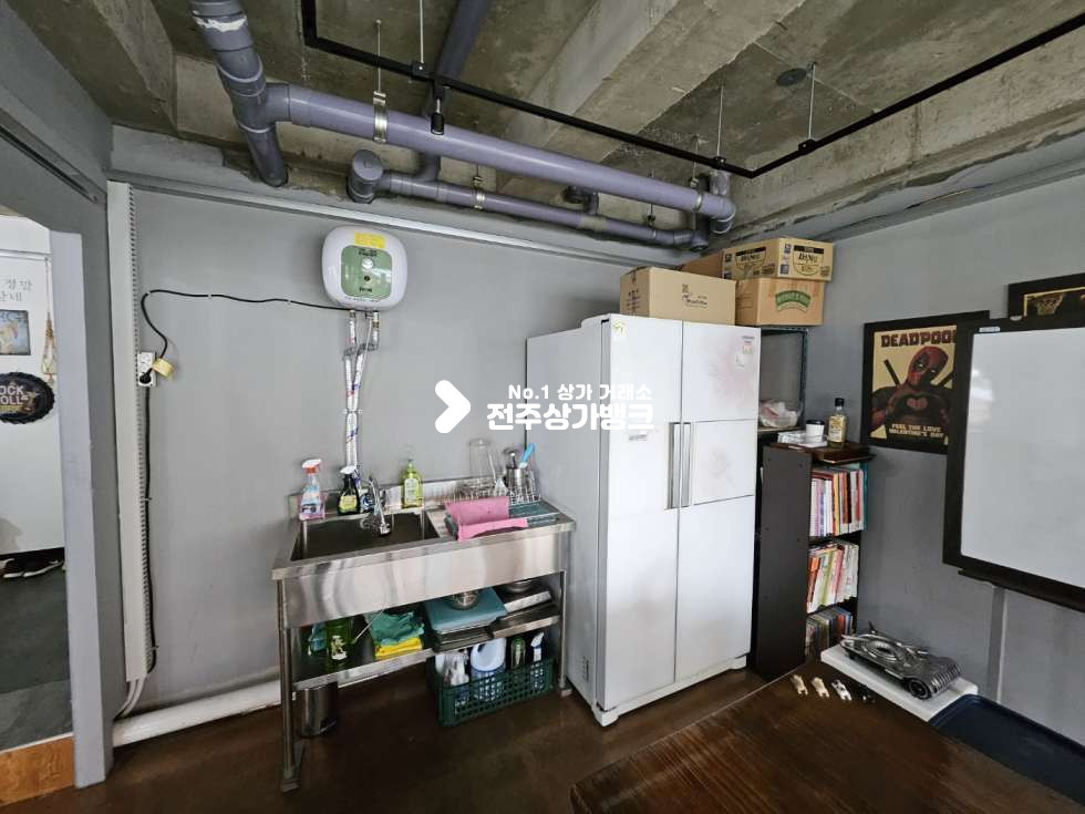 전북 전주완산구 효자동3가 A 기전중고등학교 인근/아담한 커피숍/월세 저렴 월세 매물번호 13437 사진 8