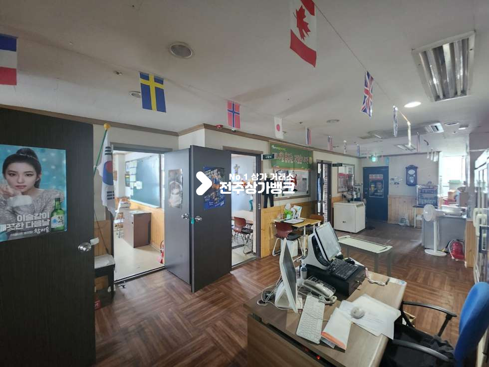 전북 전주덕진구 송천동1가 송천동 40평형 무권리금 3층 음식점 상가 도시가스 사용 가능 평수대비 임대로매우저렴!! 월세 매물번호 13722 사진 1