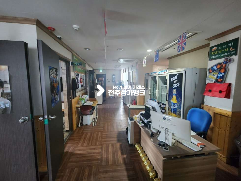 전북 전주덕진구 송천동1가 송천동 40평형 무권리금 3층 음식점 상가 도시가스 사용 가능 평수대비 임대로매우저렴!! 월세 매물번호 13722 사진 2