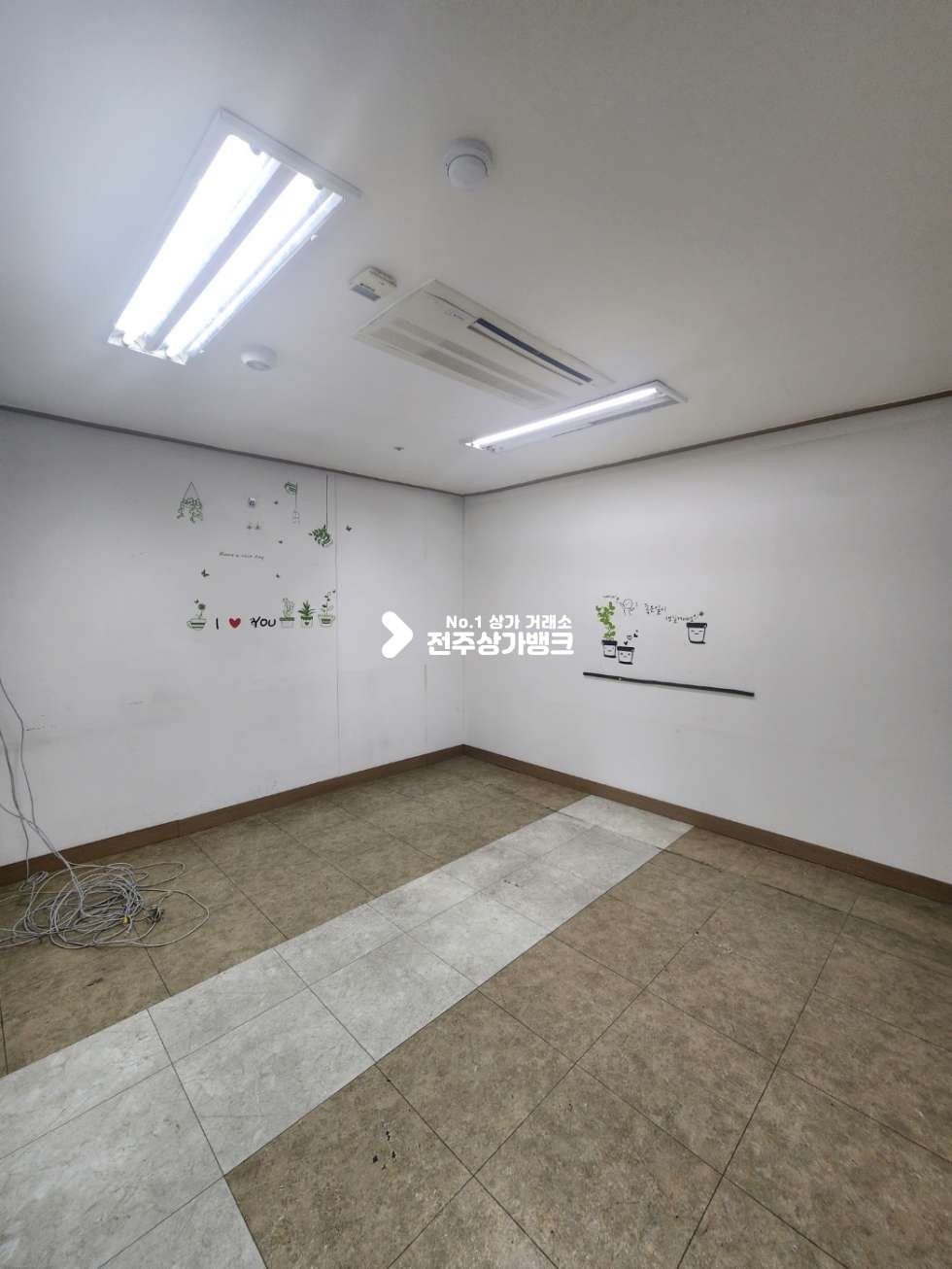 전북 전주덕진구 송천동1가 송천동 60평형 넒은 사무실 상가임대 매우저렴한 임대료 &엘리베이터 시설 ,냉난방기 완비 즉시입주가능 월세 매물번호 13723 사진 8