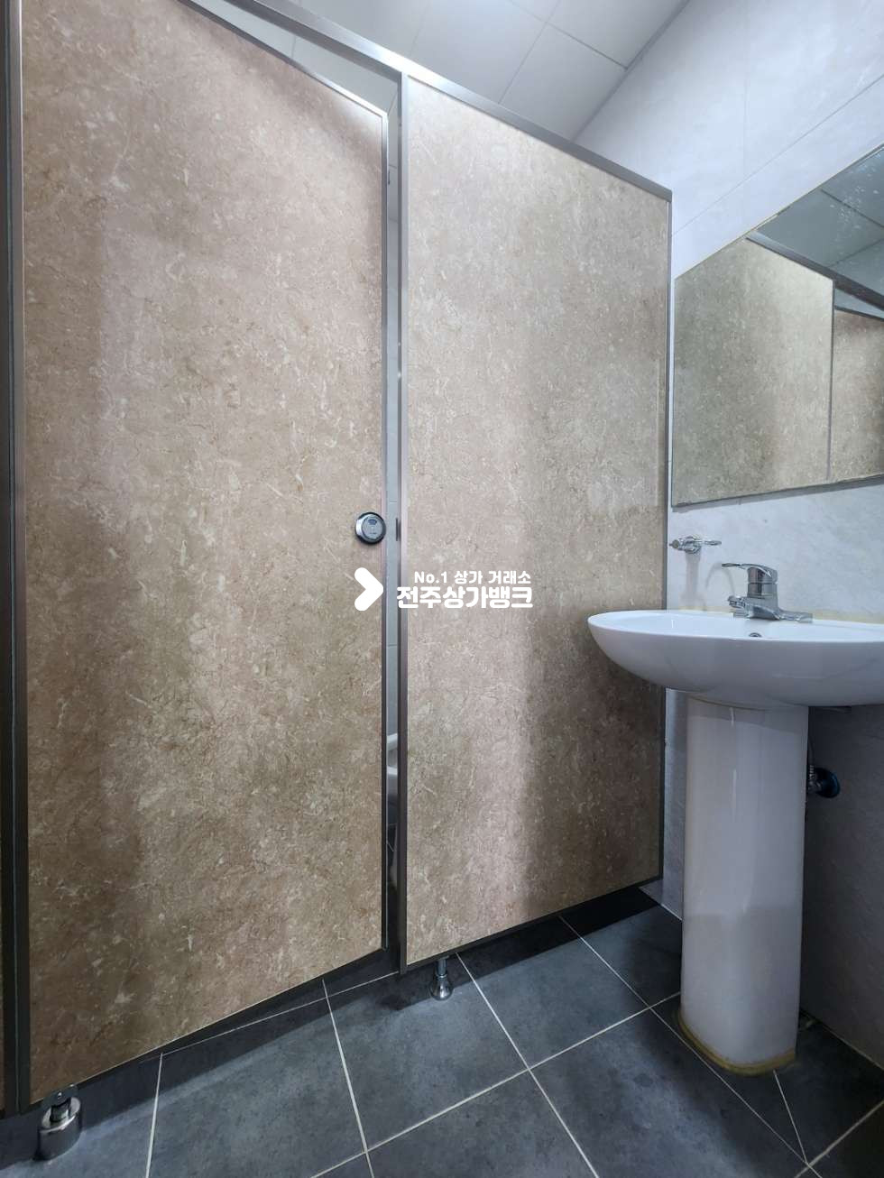 전북 전주덕진구 여의동 여의동 선팅샵 층고 높으며 권리금 협의 가능 협의입주 가능합니다. 월세 매물번호 13725 사진 7